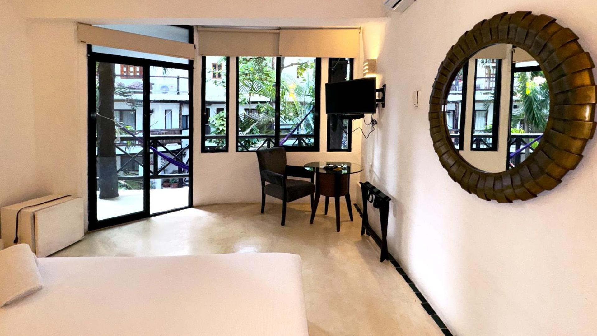Siesta Fiesta Hotel Adults Only - 5Th Avenue Плайя-дель-Кармен Екстер'єр фото