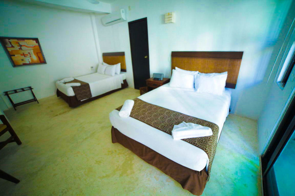 Siesta Fiesta Hotel Adults Only - 5Th Avenue Плайя-дель-Кармен Екстер'єр фото